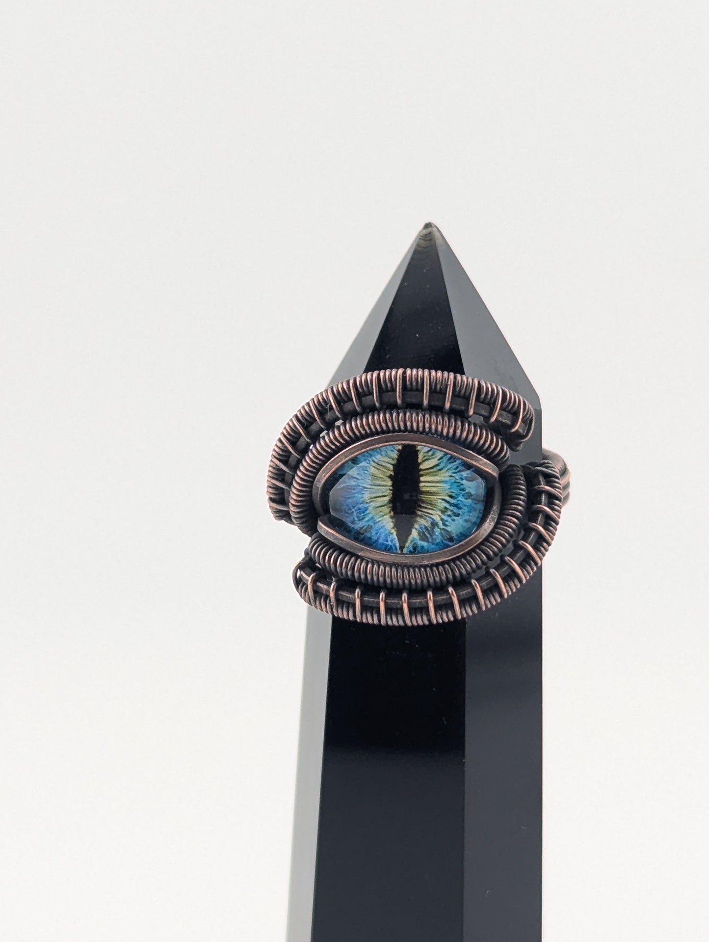 Blue Green Dragon Eye - Magnificent Copper Ring - Size 9