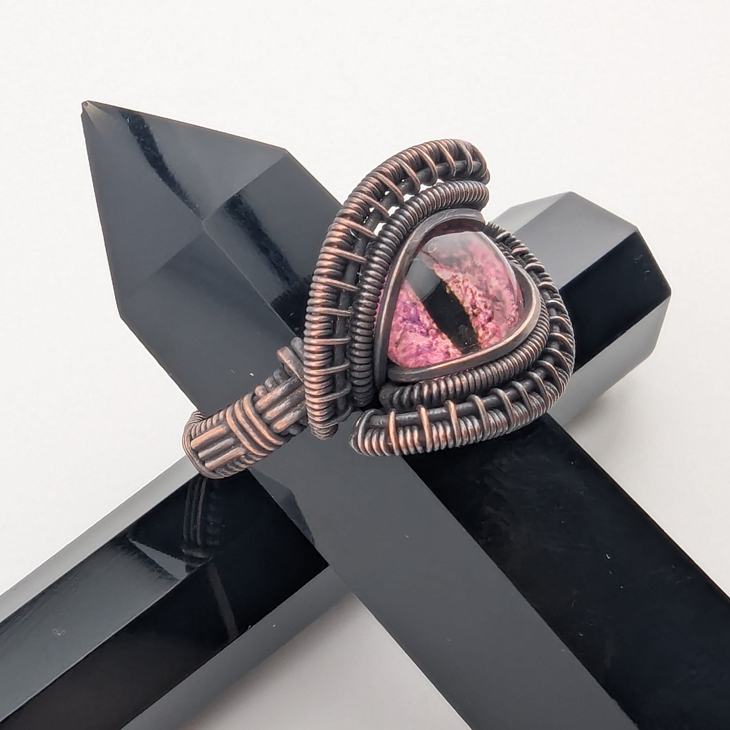 Pink Dragon Eye - Magnificent Copper Ring - Size 9.75